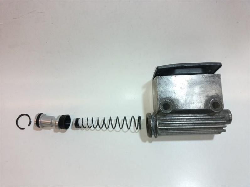 ハレー　ショベル　マスターシリンダー Amazon | ハーレー 純正 フロント リア ブレーキ マスター