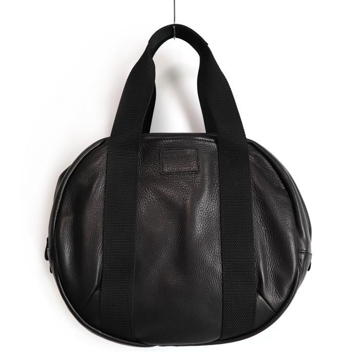 <img class='new_mark_img1' src='https://img.shop-pro.jp/img/new/icons43.gif' style='border:none;display:inline;margin:0px;padding:0px;width:auto;' />FUJITO(フジト)レザー ヘルメットバッグ(ブラック)