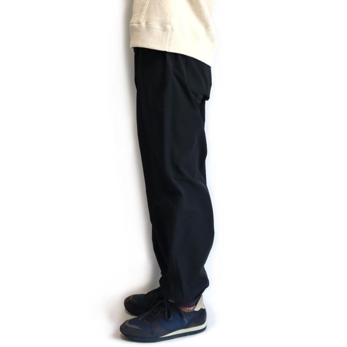 FLISTFIA（フリストフィア）トラックパンツ（マットブラック