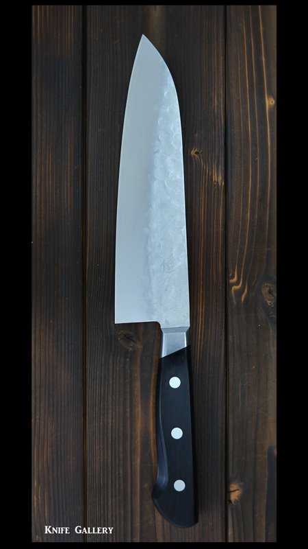 【恒久】 三徳包丁 六寸(180mm）青紙ステンクラッド　槌目 合板洋柄 - 伝統の打刃物をお届けする「ナイフ・ギャラリー」