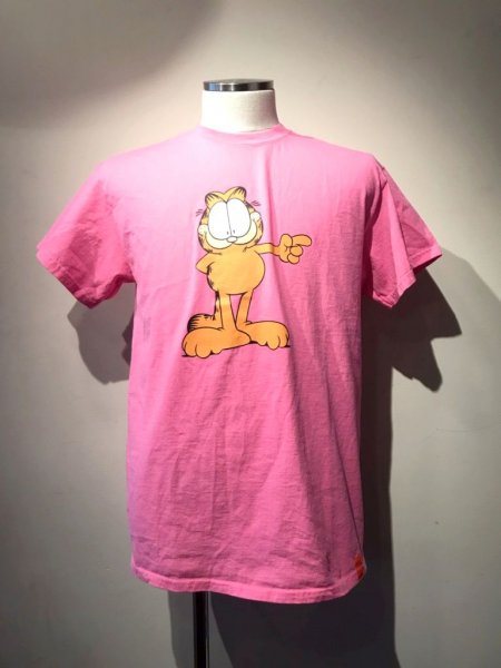 【残り1点】TONY TAIZSUN (トニータイズサン) GARFIELD SS TEE (ガ―フィールドプリント半袖TEE) PINK