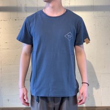 【50%OFF】TCSS (ティーシーエスエス) VOCAL TEE (バックプリントTEE) MARLIN