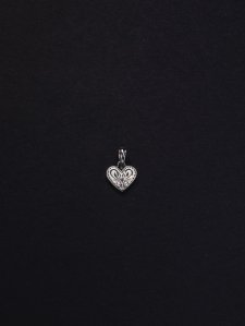 【残り1点】ANTIDOTE BUYERS CLUB(アンチドートバイヤーズクラブ) Engraved Heart Pendant(ハートペンダント) Silver