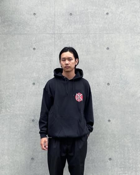 国内買付 WACKOMARIA DEAD KENNEDYS ワコマリアコラボ パーカー WACKO MARIA (ワコマリア) DEAD KENNEDYS / PULLOVER HOODED