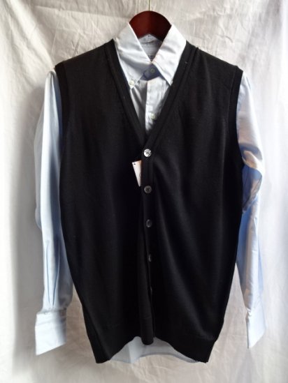 John Smedley 24G Extra Fine Merino Wool Vest Made in England <br>Black