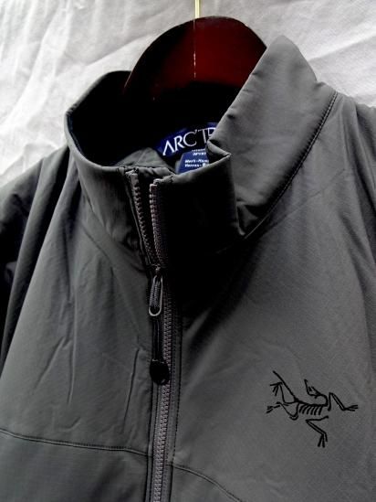 ARC'TERYX LEAF Atom LT Jacket Gen2 Wolf Gray - ILLMINATE Official