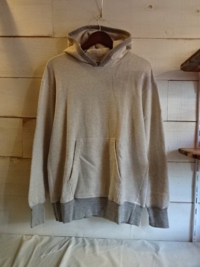 National Athletic Goods Sweat Parka Made in CANADA<BR>SALE! 18,500 + Tax  11,100 + Tax