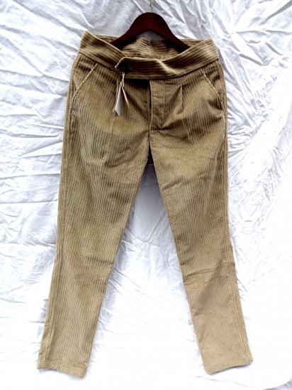 S.E.H KELLY LANCASTRIAN CRUISERWEIGHT CORDUROY Slim Trousers Made in  England WHEAT - ILLMINATE Official Online Shop
