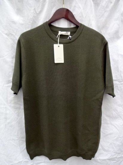 <img class='new_mark_img1' src='https://img.shop-pro.jp/img/new/icons50.gif' style='border:none;display:inline;margin:0px;padding:0px;width:auto;' />KESTIN HARE Southampton Tee Made in JAPAN Olive