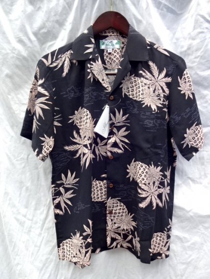 <img class='new_mark_img1' src='https://img.shop-pro.jp/img/new/icons50.gif' style='border:none;display:inline;margin:0px;padding:0px;width:auto;' />TWO PALMS Aloha Shirts Made in Hawaii  <BR> Pineapple Black  Pink