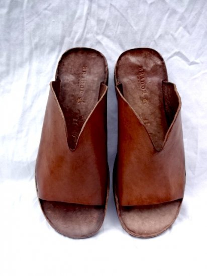 BRADOR Leather Sandal 