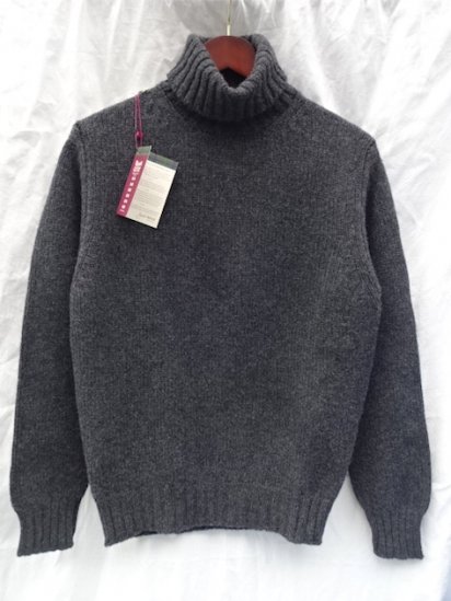 WILLIAM LOCKIE Made in SCOTLAND Lambs Wool Turtle Neck Sweater for ILLMINATE<BR>Charcoal