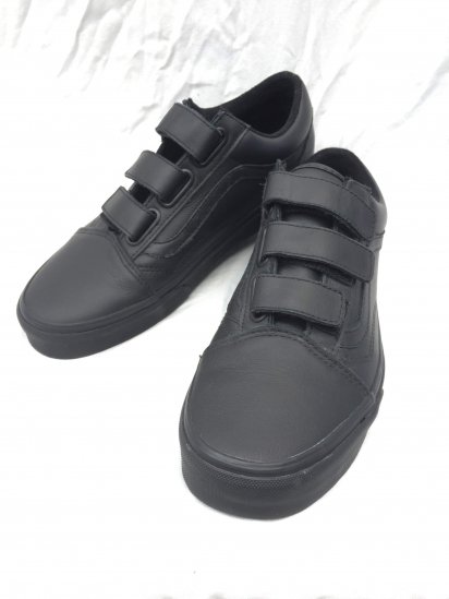 boys black velcro vans