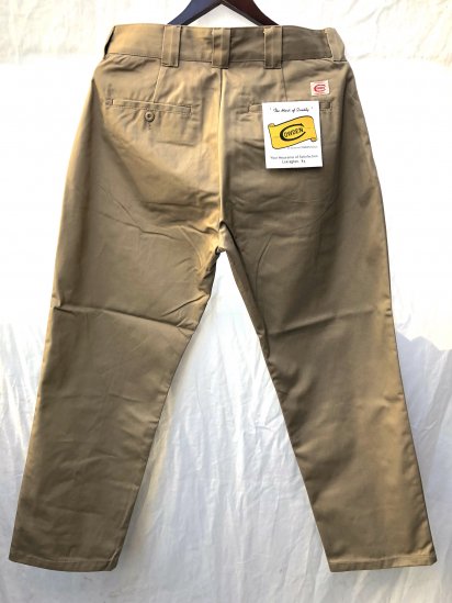 Cowden One Tuck Trousers Beige - ILLMINATE Official Online Shop