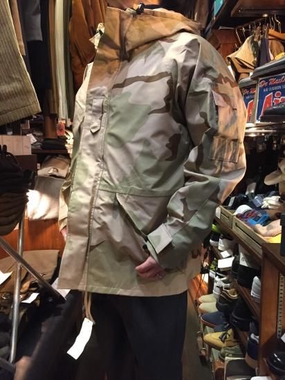 US ARMY ECWCS GORE-TEX PARKA デザートカモ-