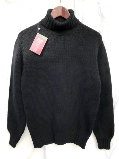 WILLIAM LOCKIE Made in SCOTLAND Super Geelong Lambs Wool Turtle Neck for ILLMINATE Black