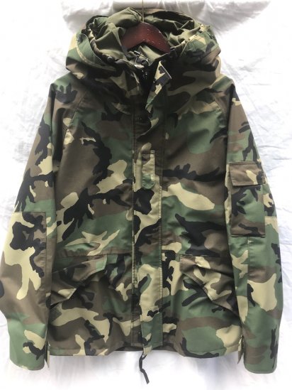 90's Dead Stock US Army GEN1  ECWCS GORE-TEX Parka Camouflage