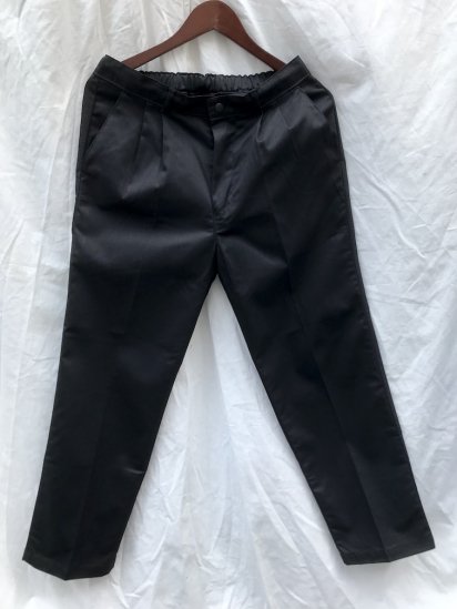 <img class='new_mark_img1' src='https://img.shop-pro.jp/img/new/icons50.gif' style='border:none;display:inline;margin:0px;padding:0px;width:auto;' />Uniform World Pleasted Front 2 tuck Work Pants Made in ENGLAND Black