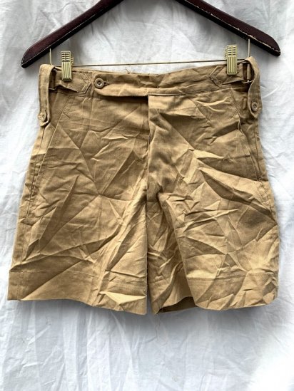 <img class='new_mark_img1' src='https://img.shop-pro.jp/img/new/icons50.gif' style='border:none;display:inline;margin:0px;padding:0px;width:auto;' />~80's Vintage Dead Stock British Army Flat Front Khaki Drill Shorts W∼29 / 4
