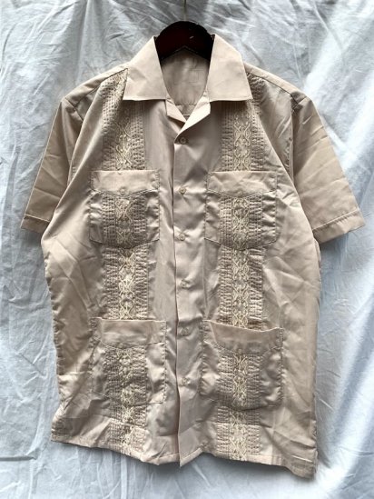 <img class='new_mark_img1' src='https://img.shop-pro.jp/img/new/icons50.gif' style='border:none;display:inline;margin:0px;padding:0px;width:auto;' />OMEGA Short Sleeve Cuba Shirts Beige / M2











