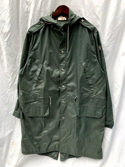 70-80's Vintage CAMPRI Nylon Fishtail Parka 




