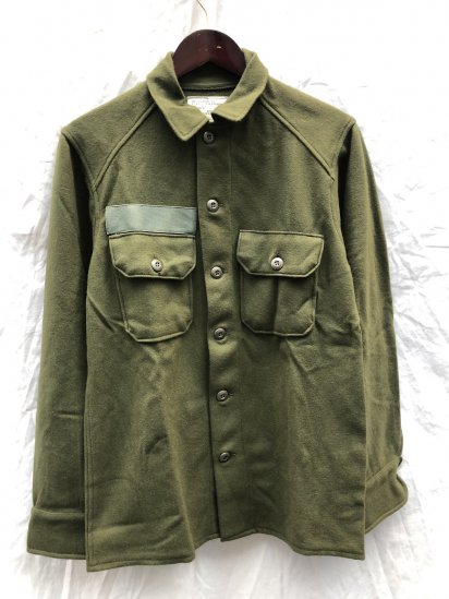 <img class='new_mark_img1' src='https://img.shop-pro.jp/img/new/icons50.gif' style='border:none;display:inline;margin:0px;padding:0px;width:auto;' />70-80's Vintage US Army Cold Weather Wool Feild Shirts SMALL