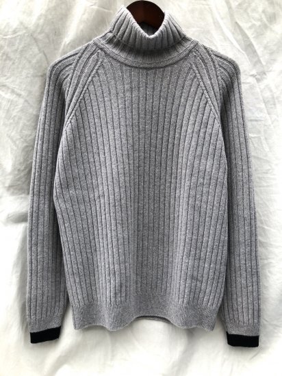 <img class='new_mark_img1' src='https://img.shop-pro.jp/img/new/icons50.gif' style='border:none;display:inline;margin:0px;padding:0px;width:auto;' />John Smedley Wool  Cashmere Roman Ribber Roll Neck Sweater Flannel