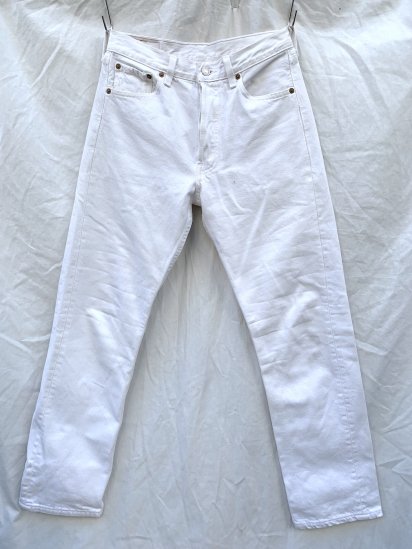 <img class='new_mark_img1' src='https://img.shop-pro.jp/img/new/icons50.gif' style='border:none;display:inline;margin:0px;padding:0px;width:auto;' />90's Vintage Levi's 501 White Denim Made in USA
