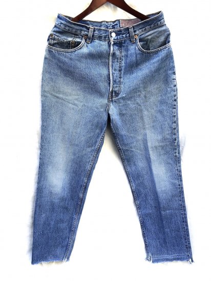 <img class='new_mark_img1' src='https://img.shop-pro.jp/img/new/icons50.gif' style='border:none;display:inline;margin:0px;padding:0px;width:auto;' />~90's Vintage Levi's 901 Cut-off Denim Pants Made in U.S.A 32 x 28