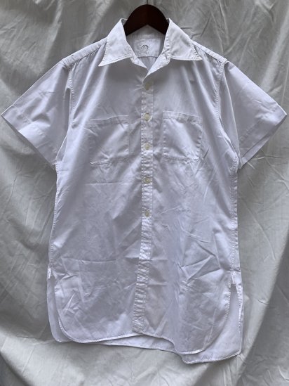 <img class='new_mark_img1' src='https://img.shop-pro.jp/img/new/icons50.gif' style='border:none;display:inline;margin:0px;padding:0px;width:auto;' />50's Vintage Dead Stock Royal Navy Tropical Shirts