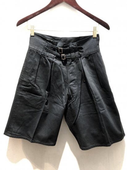 <img class='new_mark_img1' src='https://img.shop-pro.jp/img/new/icons50.gif' style='border:none;display:inline;margin:0px;padding:0px;width:auto;' />40's Vintage Royal Navy Double Buckle Tropical Shorts 