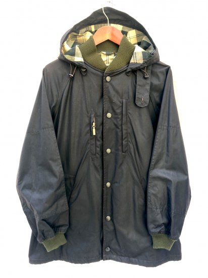 <img class='new_mark_img1' src='https://img.shop-pro.jp/img/new/icons50.gif' style='border:none;display:inline;margin:0px;padding:0px;width:auto;' />Barbour x Engineered Garments 