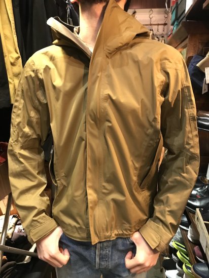 クリアランス特売中 WILDTHINGS TACTICAL - HARD SHELL ANORAK | www