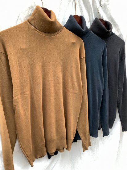 Gicipi Made in Italy Cotton Knit Turtle Neck Sweater SALE!! 6,800 → 4,760 +Tax