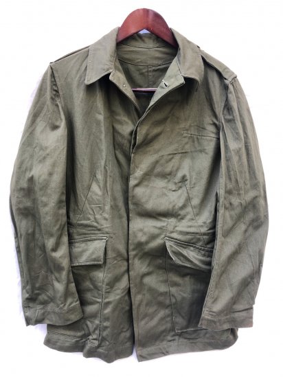 <img class='new_mark_img1' src='https://img.shop-pro.jp/img/new/icons50.gif' style='border:none;display:inline;margin:0px;padding:0px;width:auto;' />60's Vintage Dead Stock British Army Overall Green Jacket (SIZE : 38)
