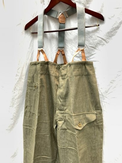 <img class='new_mark_img1' src='https://img.shop-pro.jp/img/new/icons50.gif' style='border:none;display:inline;margin:0px;padding:0px;width:auto;' />50's Vintage Dead Stock British Army Overalls Green Denim Trousers With British Army Braces / 2