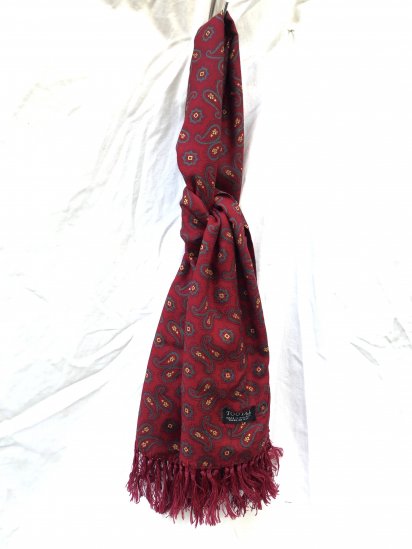 <img class='new_mark_img1' src='https://img.shop-pro.jp/img/new/icons50.gif' style='border:none;display:inline;margin:0px;padding:0px;width:auto;' />Vintage Tootal Scarf Made in England Good Condition Burgandy Paisley