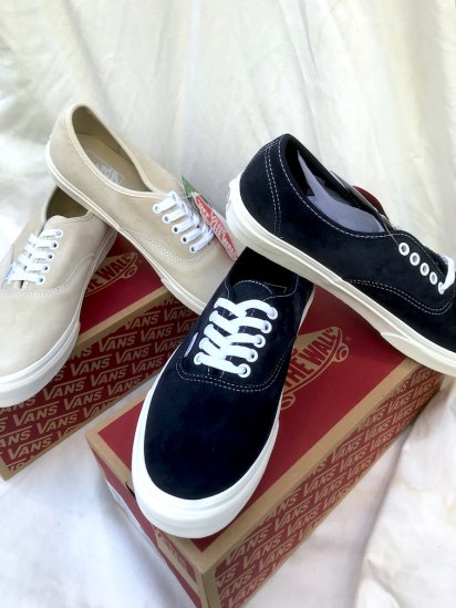 <img class='new_mark_img1' src='https://img.shop-pro.jp/img/new/icons50.gif' style='border:none;display:inline;margin:0px;padding:0px;width:auto;' />VANS Authentic Suede