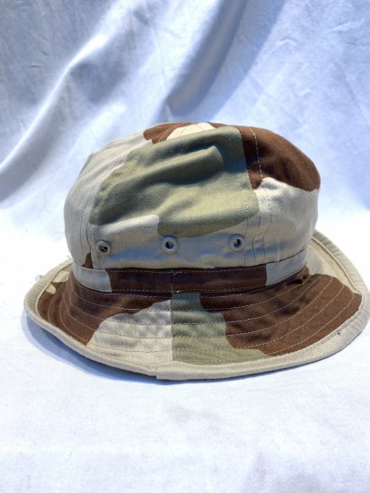 <img class='new_mark_img1' src='https://img.shop-pro.jp/img/new/icons50.gif' style='border:none;display:inline;margin:0px;padding:0px;width:auto;' />90's Vintage Dead Stock French Army Bush Hat