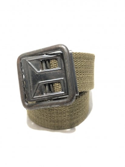 <img class='new_mark_img1' src='https://img.shop-pro.jp/img/new/icons50.gif' style='border:none;display:inline;margin:0px;padding:0px;width:auto;' />60's ~ Vintage French Army Canvas Belt / 4