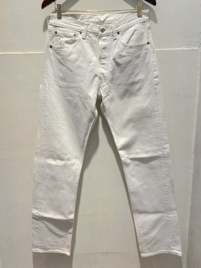 <img class='new_mark_img1' src='https://img.shop-pro.jp/img/new/icons50.gif' style='border:none;display:inline;margin:0px;padding:0px;width:auto;' />90's Old Levi's 501 White Denim Pants Made in USA ( SIZE: 32 × 33 ) 