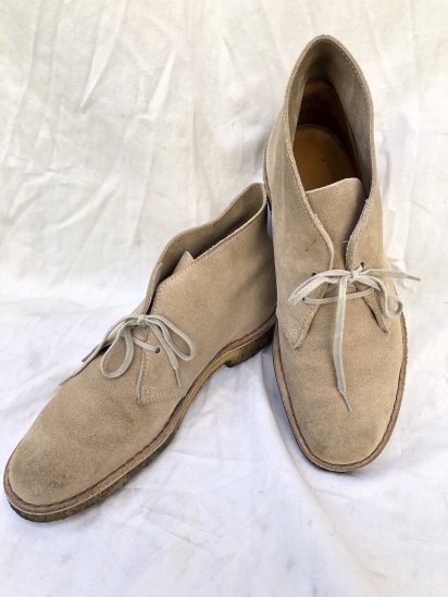 <img class='new_mark_img1' src='https://img.shop-pro.jp/img/new/icons50.gif' style='border:none;display:inline;margin:0px;padding:0px;width:auto;' />90's Vintage Clarks Desert Boots Made in England Sand Suede (SIZE : UK6 1/2)