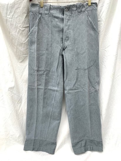 <img class='new_mark_img1' src='https://img.shop-pro.jp/img/new/icons50.gif' style='border:none;display:inline;margin:0px;padding:0px;width:auto;' />50-60's Vintage Swiss Army Denim Over Trousers (SIZE : 3631)