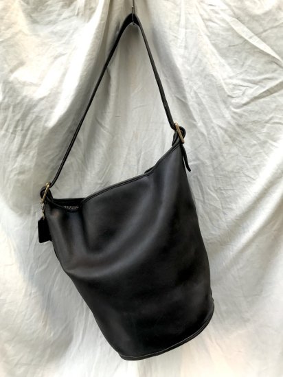 <img class='new_mark_img1' src='https://img.shop-pro.jp/img/new/icons50.gif' style='border:none;display:inline;margin:0px;padding:0px;width:auto;' />70-80's Vintage Old COACH Leather Bag MADE IN U.S.A Black