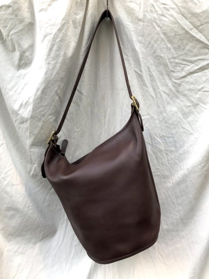 <img class='new_mark_img1' src='https://img.shop-pro.jp/img/new/icons50.gif' style='border:none;display:inline;margin:0px;padding:0px;width:auto;' />90's Vintage Old COACH Leather Bag MADE IN ITALY Dark Brown