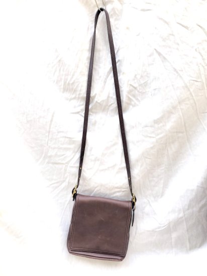 <img class='new_mark_img1' src='https://img.shop-pro.jp/img/new/icons50.gif' style='border:none;display:inline;margin:0px;padding:0px;width:auto;' />Old COACH Leather Mini Shoulder Bag Made in U.S.A