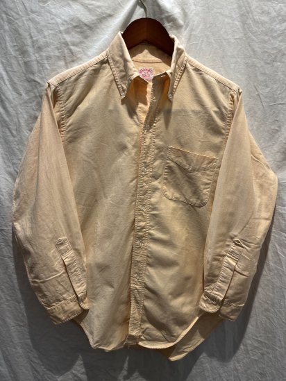 <img class='new_mark_img1' src='https://img.shop-pro.jp/img/new/icons50.gif' style='border:none;display:inline;margin:0px;padding:0px;width:auto;' />60's Vintage Brooks Brothers 6 Button Oxford B.D Shirts Made in U.S.A Sherbet Orange (SIZE : 15-5)