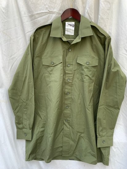 <img class='new_mark_img1' src='https://img.shop-pro.jp/img/new/icons50.gif' style='border:none;display:inline;margin:0px;padding:0px;width:auto;' />British Army General Service Poplin Shirts (SIZE : L~)