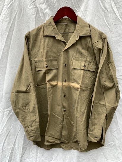 <img class='new_mark_img1' src='https://img.shop-pro.jp/img/new/icons50.gif' style='border:none;display:inline;margin:0px;padding:0px;width:auto;' />70's Vintage Dead Stock Hungarian Army L/S Shirts 