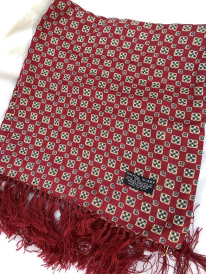 <img class='new_mark_img1' src='https://img.shop-pro.jp/img/new/icons50.gif' style='border:none;display:inline;margin:0px;padding:0px;width:auto;' />Vintage Tootal Scarf Made in England Geometric Red
